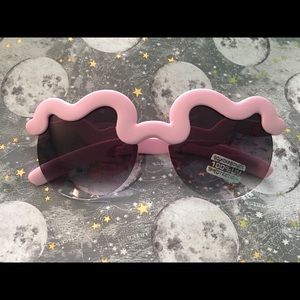 ban.do Pink Squiggle Sunglasses by zero uv